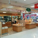 用户对于ベーカリー グランシャリオ 長都店的评论图