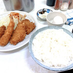 用户对于三宝食堂的评论图