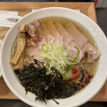 用户对于サッポロ ラーメン ハチ的评论图