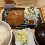 用户对于新潟カツ丼 タレカツ 神保町すずらん通り店的评论图