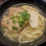 用户对于なんくる食堂的评论图