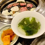 用戶對於弘的評論圖