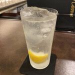 用户对于自家製レモンサワー・リキュール専門店Limon Salud的评论图