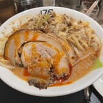 用户对于175°DENO〜担担麺〜 札幌北口店的评论图