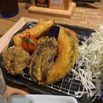 用户对于新潟カツ丼 タレカツ 神保町すずらん通り店的评论图