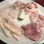 用户对于ホルモン・焼肉 キムチ的评论图