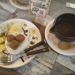 用户对于スタジオクートカフェ的评论图