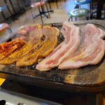 用户对于韓国屋台 豚大門市場 馬喰町店的评论图