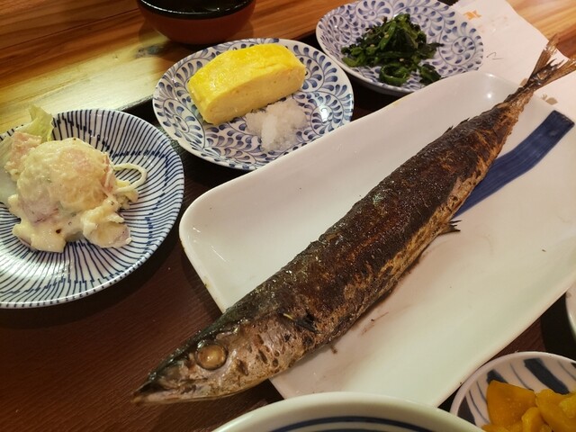 用戶對於焼魚定食と釜戸ごはん 梅田食堂的評論高清圖