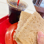 用户对于Ya Kun Kaya Toast 霞が関ビル店的评论图