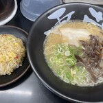 用戶對於ラーメン雷蔵 諸岡店的評論圖