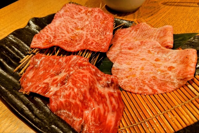 用户对于和牛焼肉 牛WAKA丸 新橋店的评论高清图
