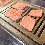 用户对于広尾 焼肉 暴飲暴食的评论图