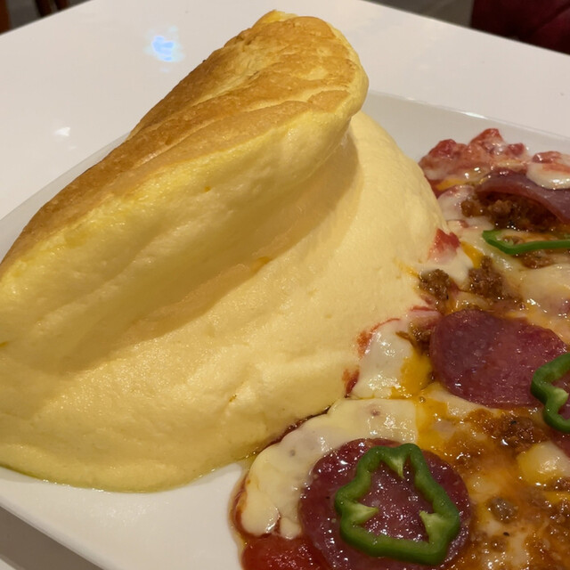 User's recommendation image for シカゴピザ＆スフレオムレツ Meat&Cheese ARK2nd 新宿店