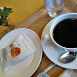 用户对于絵本カフェ ちひろ美術館・東京的评论图