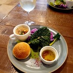 用户对于LAUGH cafe的评论图