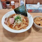 用户对于豚酒場 豚に恋して的评论图