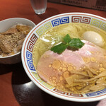 用户对于らーめん竹馬的评论图