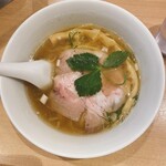 用户对于らぁ麺 はやし田 赤羽店的评论图