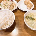 用户对于24時間 餃子酒場 目黒店的评论图