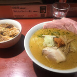 用户对于らーめん竹馬的评论图