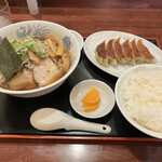 用户对于きんちゃん的评论图