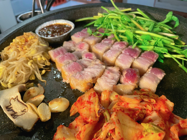 User's review image for サムギョプサル×韓国料理 コギソウル 梅田お初天神店