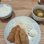用戶對於三陽食堂的評論圖
