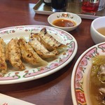 用户对于餃子の王将 篠店的评论图