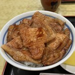 用户对于ぶた丼のとん田的评论图