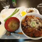 用户对于お食事処 心花的评论图
