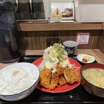 用戶對於とりかつ たるたる 金いろ的評論圖