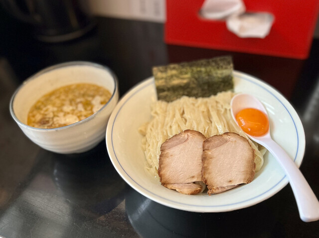 用户对于ラーメン ツバメ的评论高清图