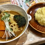 用户对于スープカレー トムトムキキル的评论图