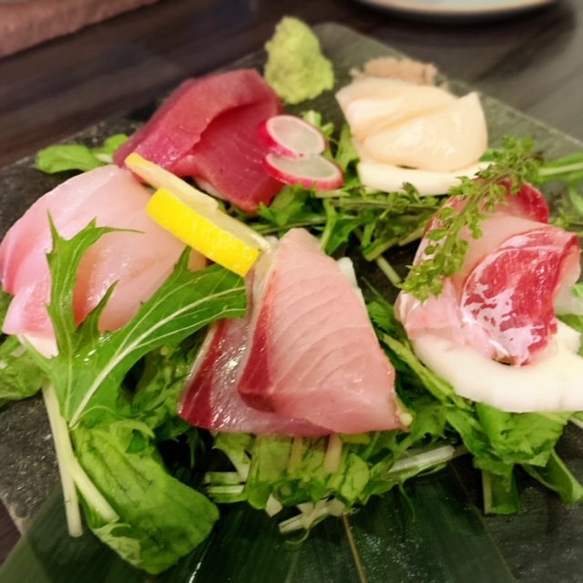 用户对于幻の和牛と三崎港直送鮮魚の居酒屋 モルゲン 五反田駅前店的评论图