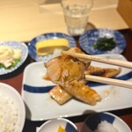 用戶對於焼魚定食と釜戸ごはん 梅田食堂的評論圖