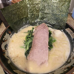 用户对于横濱家系ラーメン 神山 松屋町店的评论图