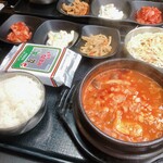 用户对于マショ飯店&マショチキン 門前仲町店的评论图