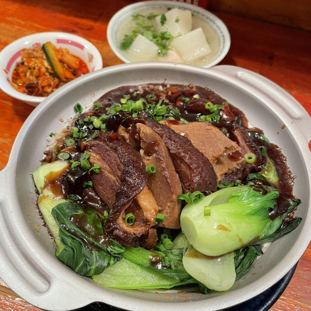 用戶對於馬来風光美食的評論圖