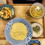 用戶對於だしと小麦の可能性的評論圖
