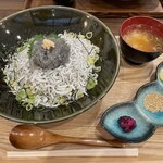 用戶對於しらす問屋 ヨシマル的評論圖