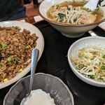 用户对于逸香坊的评论图