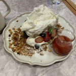 User's review image for 菓子と喫茶 SIROYA