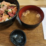 用户对于銀八丼 東大赤門前店的评论图