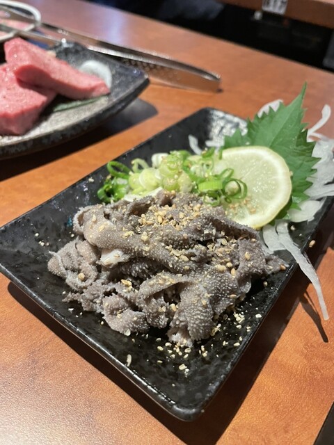 User's recommendation image for 炭火焼肉HONMACHI