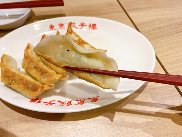 用户对于東京餃子楼 新宿南口店的评论高清图