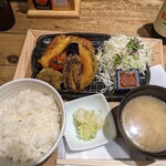 用户对于新潟カツ丼 タレカツ 神保町すずらん通り店的评论图