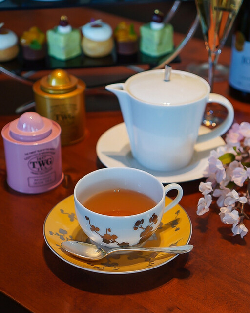 User's recommendation image for adee