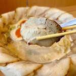 User's review image for 泡系しおとんこつラーメン べらしお 総本店