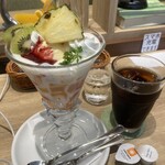 用户对于ダイニングカフェSenka 福岡空港店的评论图